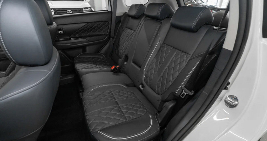 MITSUBISHI Outlander ENJOY